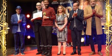 أحمد صابر فؤاد.. “متمرد” المسرح الذي طوّع الضوء والكلمة