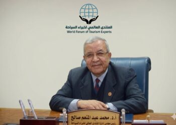 رئيس «المنتدى العالمي للسياحة» يطالب وزير السياحة بإجراءات حاسمة عقب حادث الغردقة بوفاة سائح ألمانى بلدغة ” كوبرا