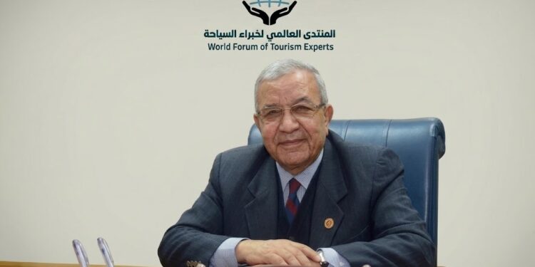 رئيس «المنتدى العالمي للسياحة» يطالب وزير السياحة بإجراءات حاسمة عقب حادث الغردقة بوفاة سائح ألمانى بلدغة ” كوبرا