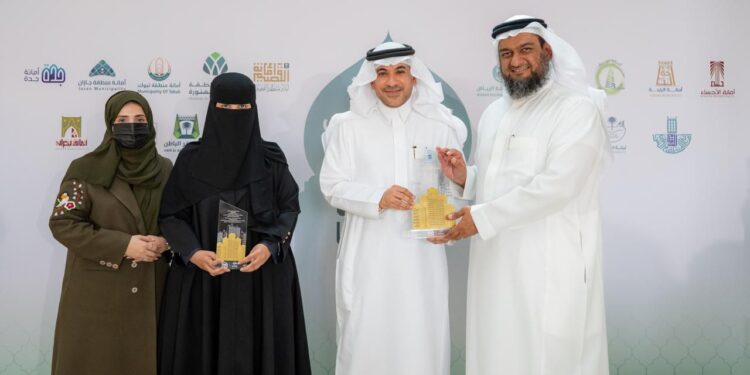 * أمانة الشرقية تُتوَّج بتكريم “الجود منا وفينا” تقديرًا لجهودها المجتمعية والتنموية”*