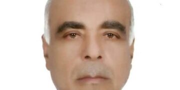 والد المتهم في قضية فتاة السكاسكة يتحرك قانونيًا ضد مروجي الأكاذيب بالعريش