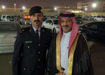 خاطر الزهراني يحتفي بتخرج نجله عبدالعزيز من كلية الملك فهد الأمنية برتبة ملازم