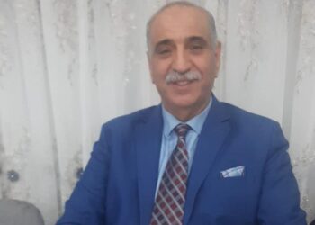 “المخبوء تحت لسانه”
