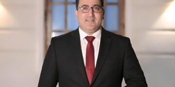 المهندس أحمد طلايع رئيس أكاديمية كمبريدج الدولية يهنئ الشعب المصري والأمة الإسلامية بمناسبة عيد الأضحى المبارك