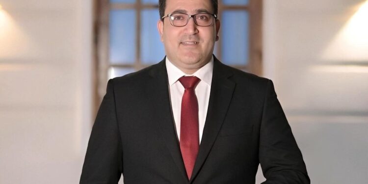 المهندس أحمد طلايع رئيس أكاديمية كمبريدج الدولية يهنئ الشعب المصري والأمة الإسلامية بمناسبة عيد الأضحى المبارك