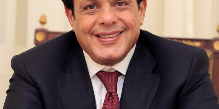 تحرك قضائي جديد في قضية أحمد الدجوي.. المحكمة تفتح ملف الملايين والعقارات بطلبات محمد حمودة
