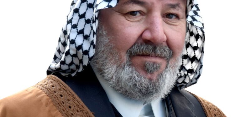 بين بلاغة الوهم وعقم المنظومة.. رسالة مفتوحة إلى رأس السلطة حول “خياطي الأثواب القديمة”