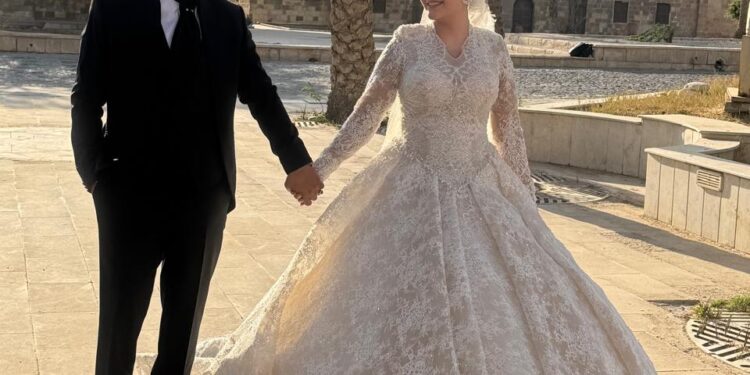 حمدي عرفان يحتفل بزفافه على الإعلامية سهيلة المصري في اجواء ساحرة بقلعة صلاح الدين