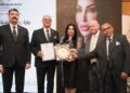 ​تألق دولي في القاهرة تكريم الإعلامية رنا ناصر في حفل جوائز AFASU الذهبية