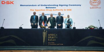 على هامش مؤتمر صحة أفريقيا : هيئة الدواء و GSK توقعان مذكرة تفاهم لتعزيز التدريب وبناء القدرات