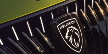 بيجو 408 الجديدة تنطلق في السوق المصري تصميم Fastback مبتكر وتجربة قيادة تحمل توقيع WOW