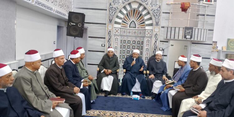 مدير أوقاف كفر الشيخ يفتتح مسجد الجواد الغربي بمطوبس قبلي ويؤدي خطبة الجمعة