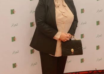 الإعلامية الجزائرية نصيرة بوديسة تُثري المشهد الثقافي العربي بمشاركتها في مهرجان “آخر موضة” للموسم الـ42 بالقاهرة