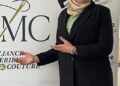 رتيبة ميمون… سفيرة الأناقة الجزائرية تحلّ ضيفة على منصة الإبداع العربي في مهرجان “آخر موضة” للموسم الـ42 بالقاهرة