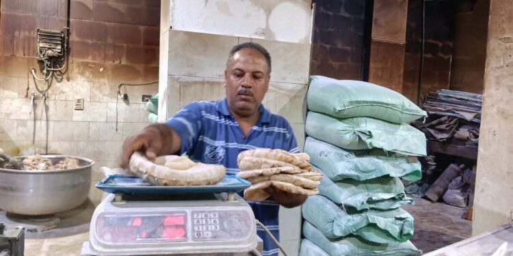 تحرير 6  محاضر لمخالفات تموينية متنوعة للمخابز البلدية بدسوق