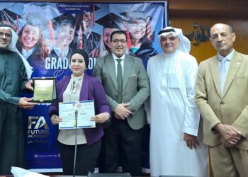 قمة المعرفة والإبداع نجاح استثنائي لمؤتمر أكاديمية كمبريدج الدولي برئاسة المهندس أحمد طلايع