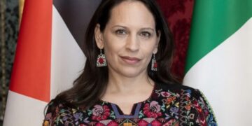 حوار نادر مع وكالة نوفا.. سفيرة فلسطين لدى روما: قضيتنا سياسية قبل أن تكون إنسانية والاحتلال أصل الأزمة
