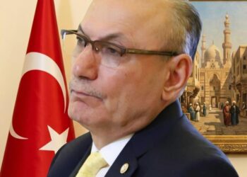 سفير تركيا بالقاهرة يتوقع المتأهلين لنهائي كأس العالم لكرة القدم في مقابلة أجريت معه في مايو