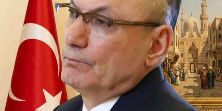 سفير تركيا بالقاهرة يتوقع المتأهلين لنهائي كأس العالم لكرة القدم في مقابلة أجريت معه في مايو