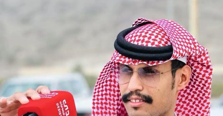 عبدالعزيز الزهيري.. ونسة الشارع التي تحولت إلى محتوى