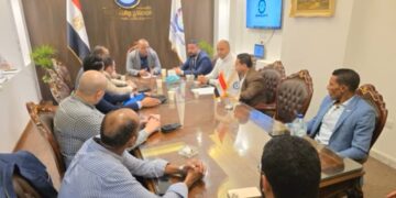 محمد الجيلاني يستعرض خطط أمانات التنمية المحلية بالمحافظات ويعلن برنامجًا لتأهيل المرشحين للمجالس المحلية