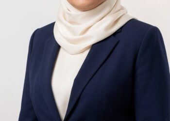 سفيرة التراث الجزائري تُحلّق في سماء القاهرة.. وافية سرغين تُزيّن الدورة 42 لمهرجان “آخر موضة”