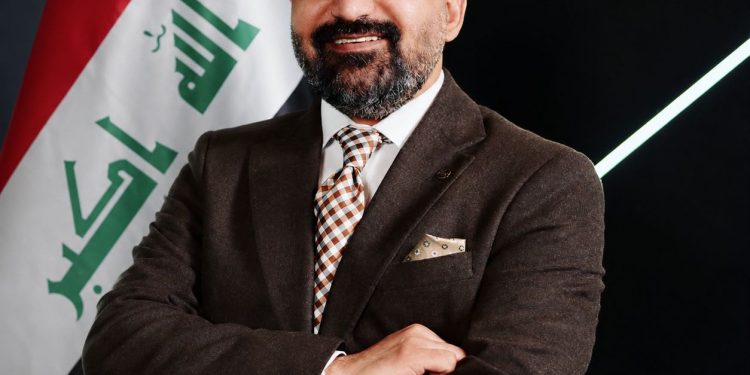 التغطيات الميدانية والتحليل العميق:  كيف اعتلى عبد اللطيف الهجول  قمة الإعلام في بريطانيا؟