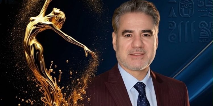 تكريم الفنان العراقي نجاح عبد الغفور في مهرجان ساحة المبدعين العرب
