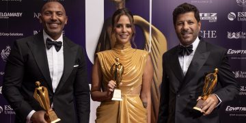 إيمان العاصي وإياد نصار يتألقان في Niche Awards UK 2026 بلندن
