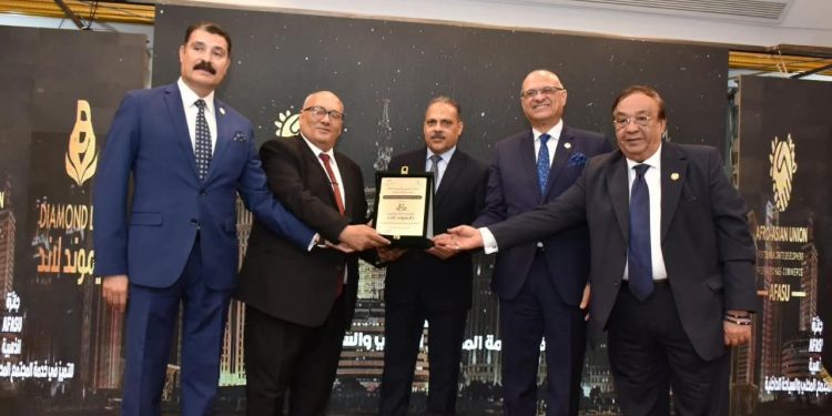 محافظ الشرقية يشهد احتفالية منح دايموند لاند جائزة افاسو الذهبية