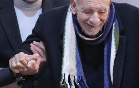 بعد 45 عامًا من العطاء.. الجيزة تدعو بالشفاء لرجلٍ أفنى عمره في خدمة التعليم