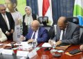 «القابضة للمياه» و«مصر للنظم المتطورة» تقودان التحول الرقمي لخدمات مياه الشرب والصرف الصحي.. 49 خدمة إلكترونية للمواطنين