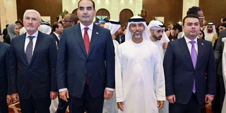 سفير طاجيكستان : العلاقات الإماراتية الطاجيكية تدخل مرحلة جديدة من الشراكة والتعاون