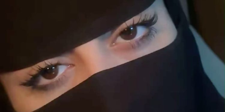 ليلي عطيف.. صانعة محتوى بلمسة أنثوية راقية
