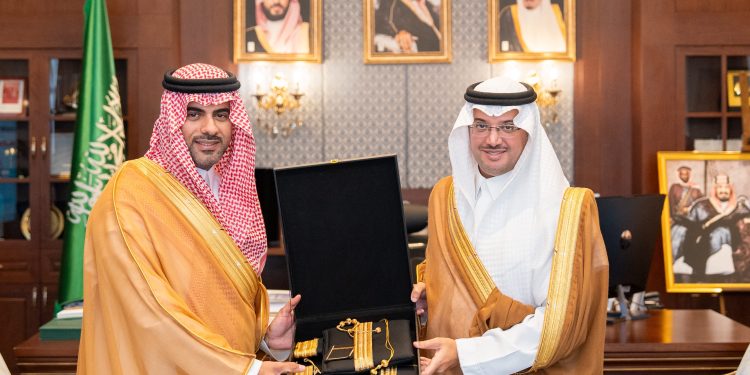 سمو محافظ الأحساء يستقبل الرئيس التنفيذي للهيئة العامة للعقار