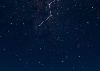 شاهد «ذات الكرسي» في سماء الوطن العربي