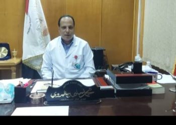 “الإدارة من الميدان”.. كيف يرسخ د. محمد سليمان مفهوم “الطب الإنساني” داخل مستشفى المطرية التعليمي؟