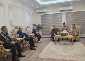 السفير التركي بالقاهرة يستقبل قائد القوات البرية التركية في زيارة رسمية لمصر