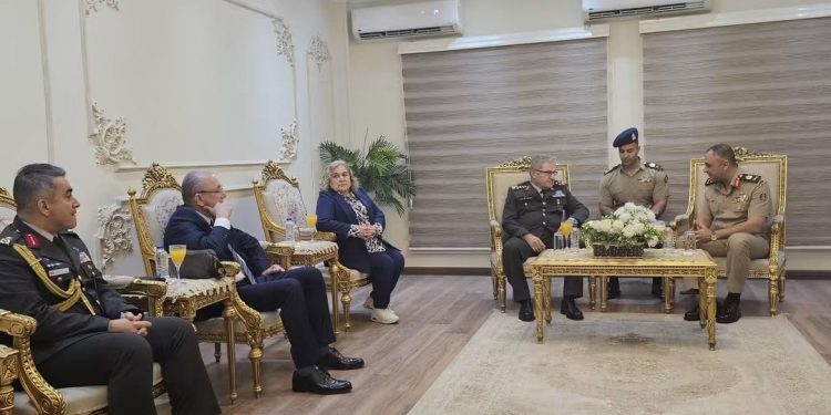 السفير التركي بالقاهرة يستقبل قائد القوات البرية التركية في زيارة رسمية لمصر
