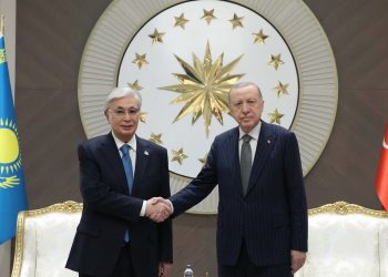 الرئيس أردوغان يستقبل نظيره الكازاخستاني توكاييف بمراسم رسمية في أنقرة